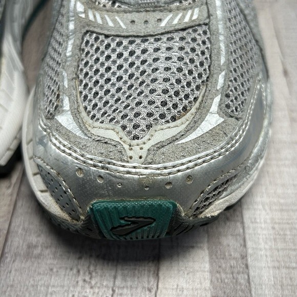 Brooks Addiction 11 Women's Running Shoes Silver Shadow Size 7 2E 1201402E318 - Picture 12 of 15